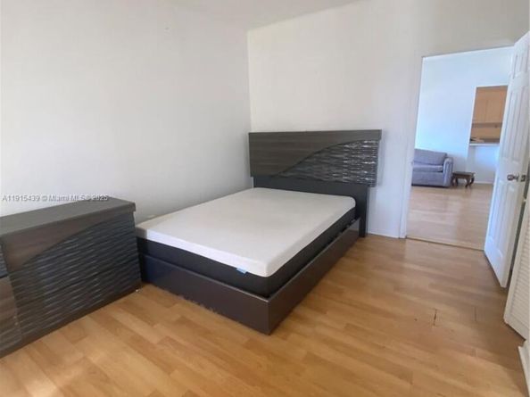 1051 Meridian Ave 1M, Miami Beach FL 33139