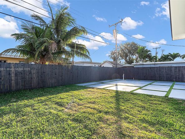 6540 SW 25th St, Miami FL 33155