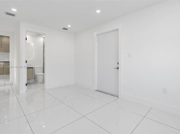 6540 SW 25th St, Miami FL 33155