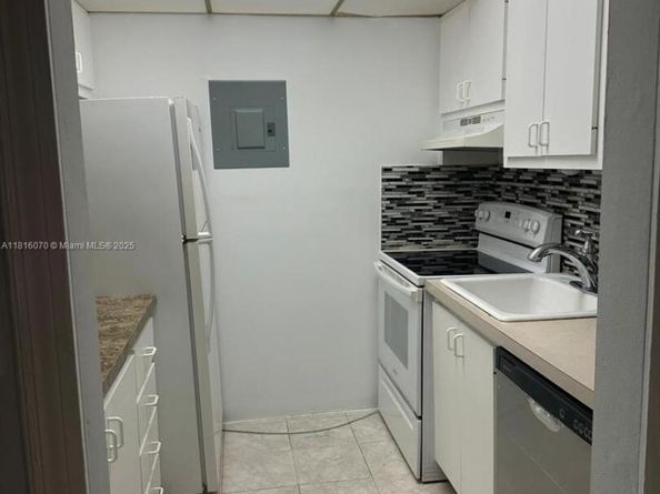 2916 Funston St 47A, Hollywood FL 33020