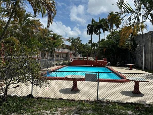 2916 Funston St 47A, Hollywood FL 33020