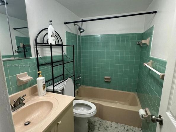 2916 Funston St 47A, Hollywood FL 33020