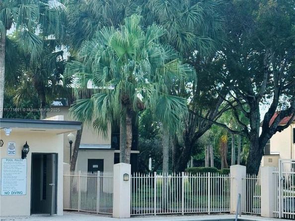 16491 Blatt Blvd 202, Weston FL 33326