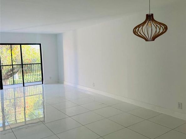 16491 Blatt Blvd 202, Weston FL 33326