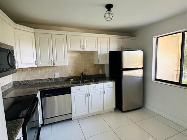 16491 Blatt Blvd 202, Weston FL 33326