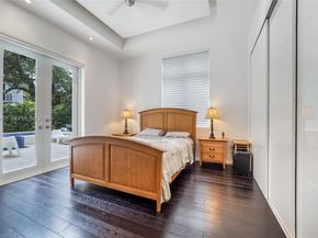 6900 Barquera St, Coral Gables FL 33146