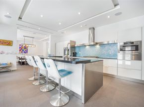 6900 Barquera St, Coral Gables FL 33146