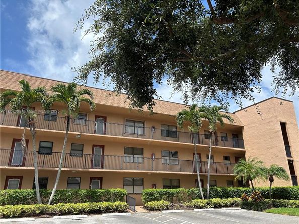 10300 NW 30th Ct 111, Sunrise FL 33322