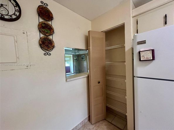 10300 NW 30th Ct 111, Sunrise FL 33322