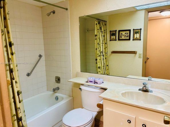 10300 NW 30th Ct 111, Sunrise FL 33322