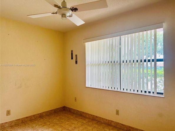 10300 NW 30th Ct 111, Sunrise FL 33322