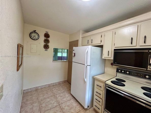 10300 NW 30th Ct 111, Sunrise FL 33322