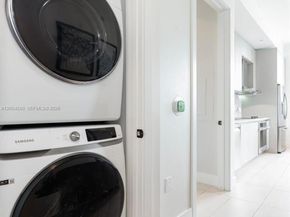 1030 15th St 321, Miami Beach FL 33139