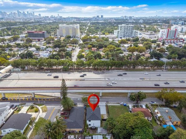 1411 NW 40th St, Miami FL 33142