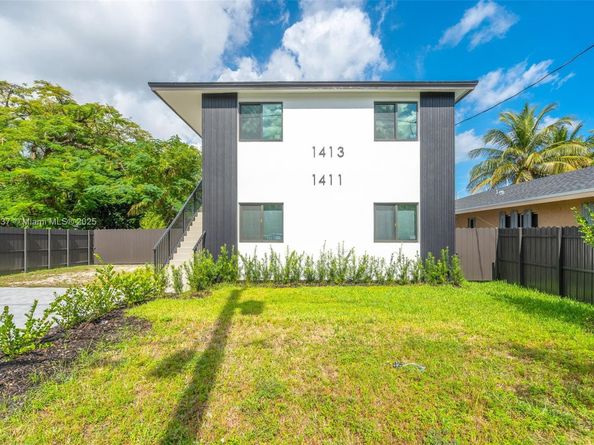1411 NW 40th St, Miami FL 33142