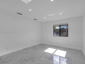 1411 NW 40th St, Miami FL 33142