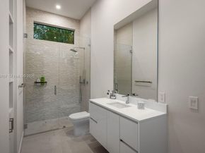 6850 SW 73rd Ct, Miami FL 33143