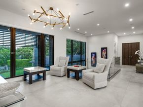 6850 SW 73rd Ct, Miami FL 33143