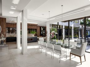 6850 SW 73rd Ct, Miami FL 33143