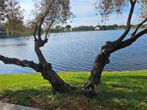 214 Lake Pointe Dr 109, Oakland Park FL 33309