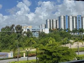 4855 NW 7th St 4016, Miami FL 33126