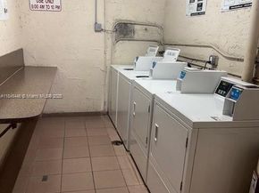 4855 NW 7th St 4016, Miami FL 33126