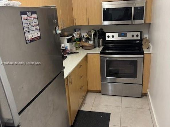 4855 NW 7th St 4016, Miami FL 33126