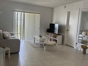 4855 NW 7th St 4016, Miami FL 33126