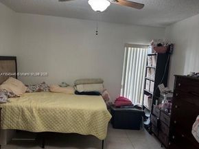 4855 NW 7th St 4016, Miami FL 33126