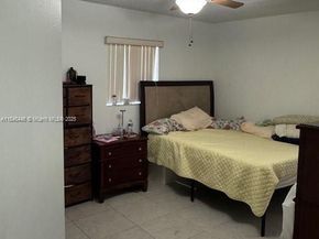 4855 NW 7th St 4016, Miami FL 33126
