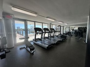 900 Bay Dr 413, Miami Beach FL 33141