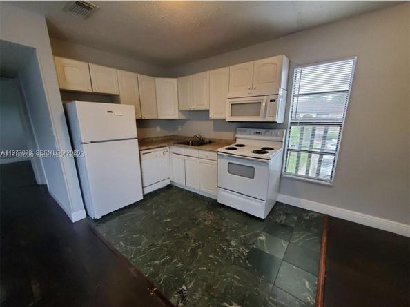 3006 Coral Ridge Dr 210B, Coral Springs FL 33065