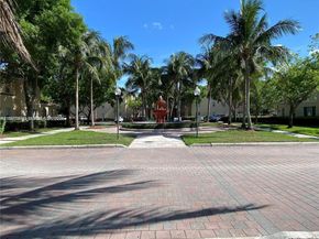 2493 Centergate Dr 204, Miramar FL 33025