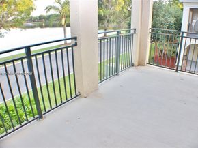 2493 Centergate Dr 204, Miramar FL 33025