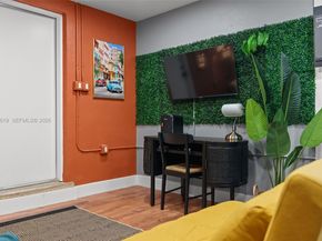 3627 NE 19th Ave, Oakland Park FL 33308