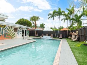 3627 NE 19th Ave, Oakland Park FL 33308