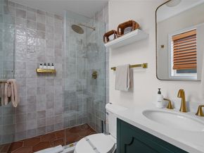 3627 NE 19th Ave, Oakland Park FL 33308