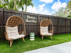 3627 NE 19th Ave, Oakland Park FL 33308