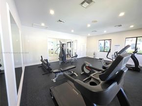 2600 S University Dr 229, Davie FL 33328