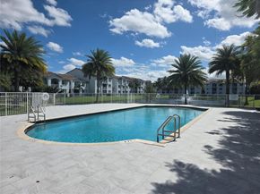 2600 S University Dr 229, Davie FL 33328