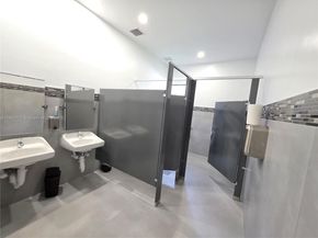 2600 S University Dr 229, Davie FL 33328