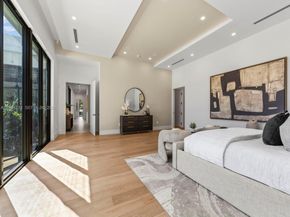 13901 Old Cutler Rd, Palmetto Bay FL 33158