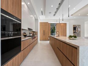 13901 Old Cutler Rd, Palmetto Bay FL 33158