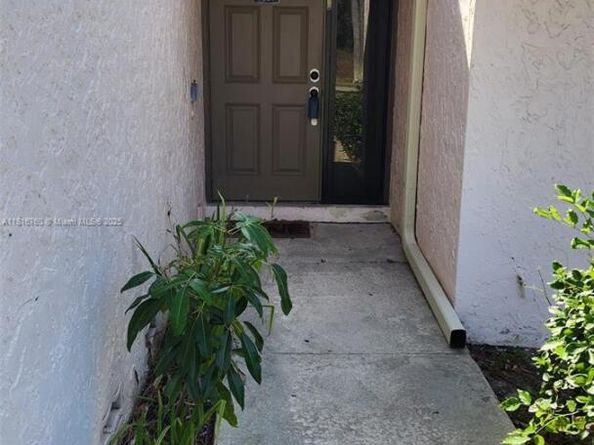 3607 Lime Hill Rd 195, Lauderhill FL 33319
