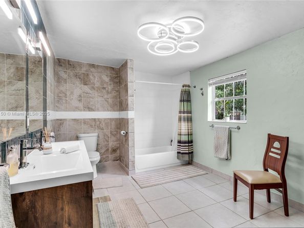 507 NW 42nd St, Miami FL 33127