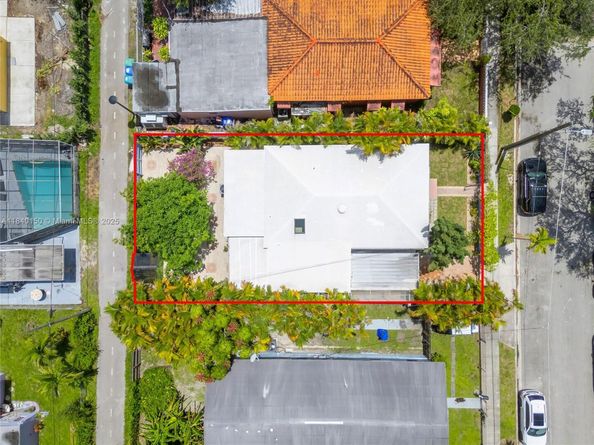 507 NW 42nd St, Miami FL 33127