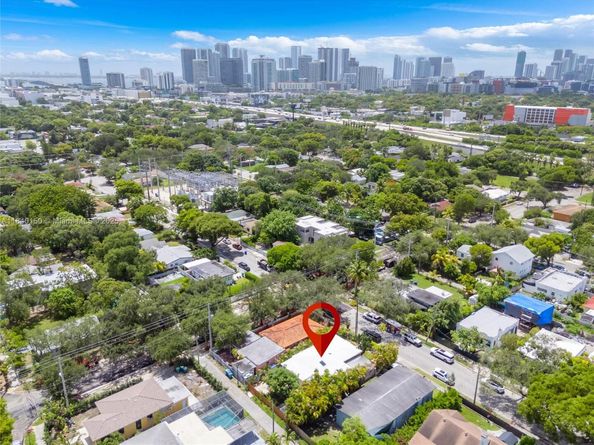 507 NW 42nd St, Miami FL 33127