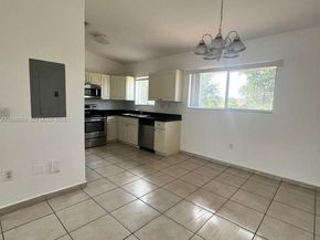 7281 NW 174th Ter 204, Hialeah FL 33015