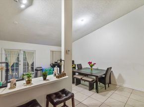 1600 SW 87th Ave, Pembroke Pines FL 33025