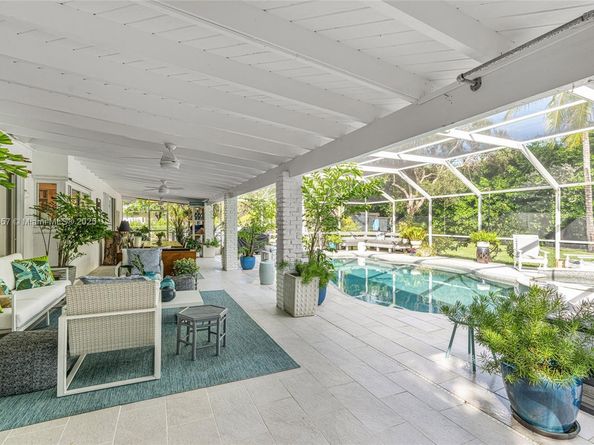 14941 SW 69th Ct, Palmetto Bay FL 33158